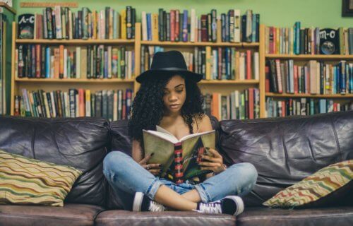 Here's an easy to consume article about the finding:<br>Book stores rejoice: Digitizing literature can spur greater demand for paper copies - StudyFinds, January 28. Photo by Seven Shooter on Unsplash